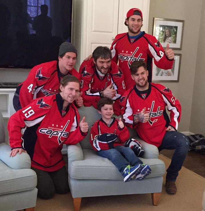 Bensten Schone and the Washington Capitals are all thumbs up